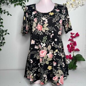 ❤️ LuLaRoe 2 pack Dress Bundle ❤️